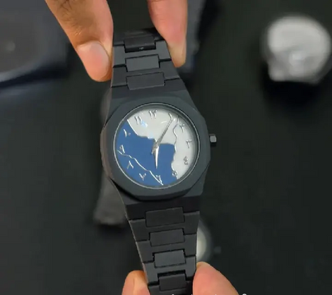 lack Aura Elegant Stylish Watch