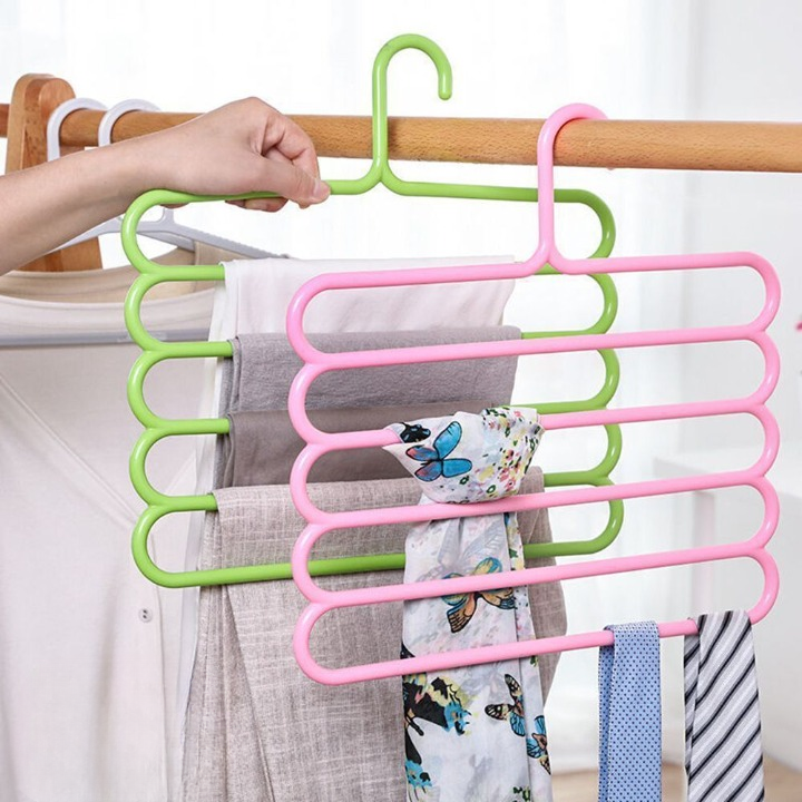5 Layer Plastic Clothes Hanger